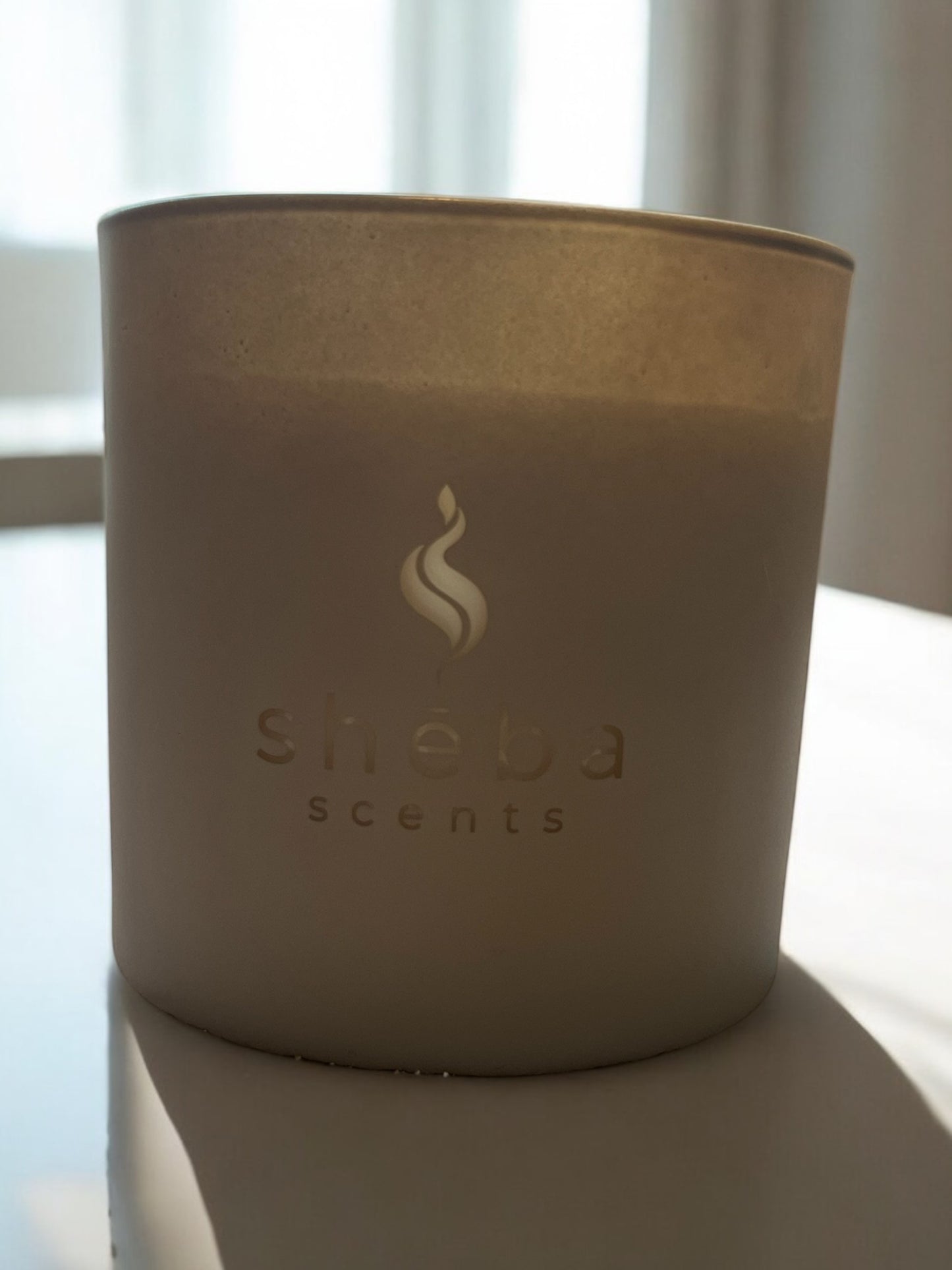 Blossom (lemon, ylang ylang and amber)