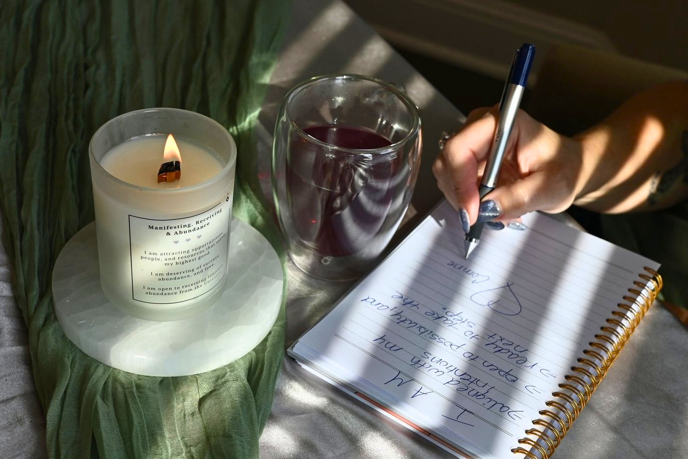 I AM Manifesting Abundance Affirmation Candle (9 oz)